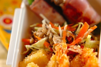 キャベツサラダ