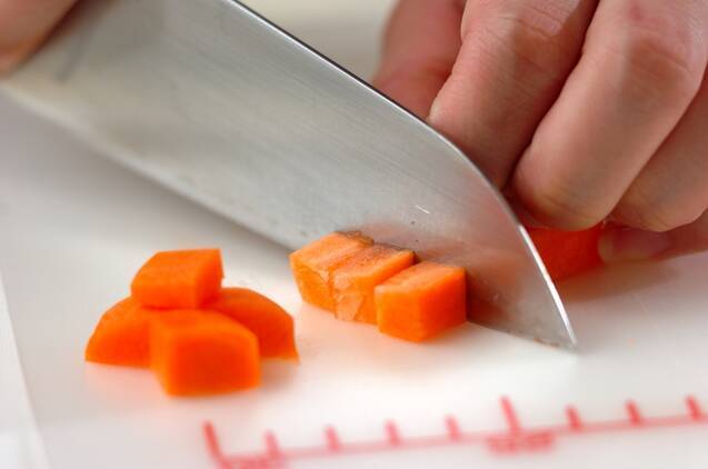 鶏と大豆の煮物の作り方の手順2