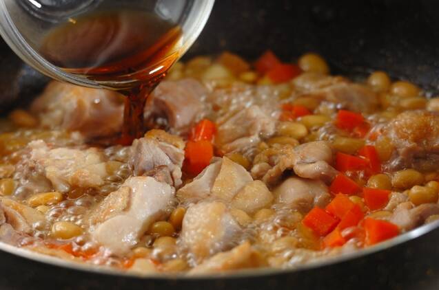 鶏と大豆の煮物の作り方の手順5