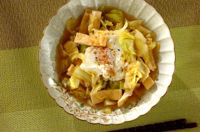 春キャベツのサッと煮落とし卵入り