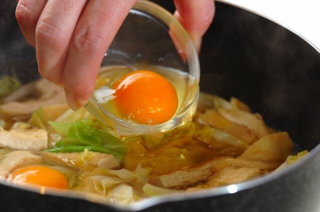 春キャベツのサッと煮落とし卵入りの作り方の手順3