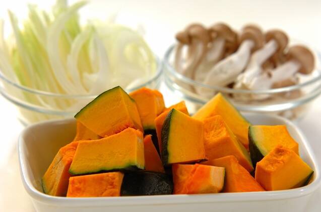 カボチャのフライパンシチューの作り方の手順1