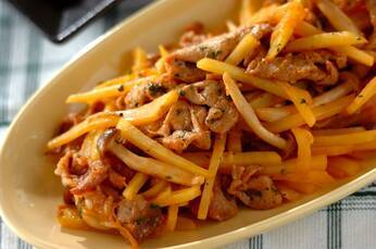 豚とジャガイモのソテーケチャップ和え