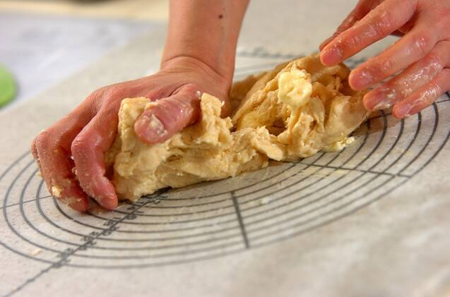 4色のクレヨンパンの作り方の手順3