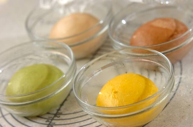 4色のクレヨンパンの作り方の手順5