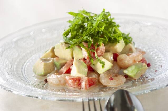 DELI風エビとアボカドのサラダ