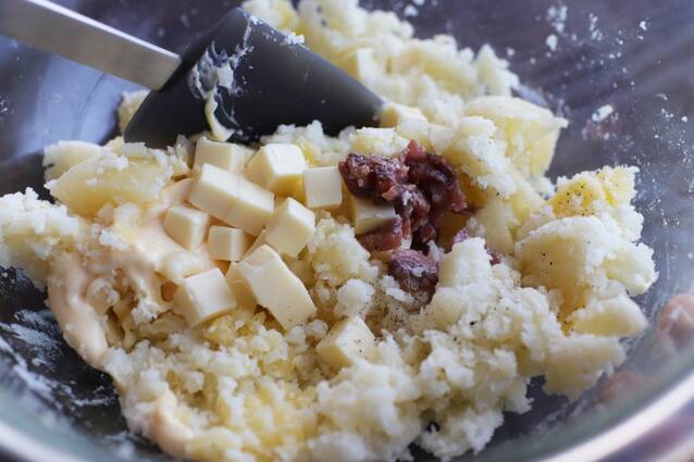 簡単バル風おつまみ！アンチョビチーズのポテトサラダ by ぐっち夫婦さんの作り方の手順3