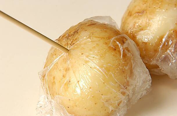 ベイクドポテトの作り方の手順1
