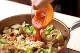 ご飯がすすむ味噌ダレで作る！豚肉とたっぷり野菜のピリ辛炒めの作り方3