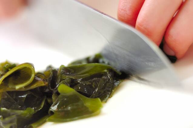 ワカメスープの作り方の手順1