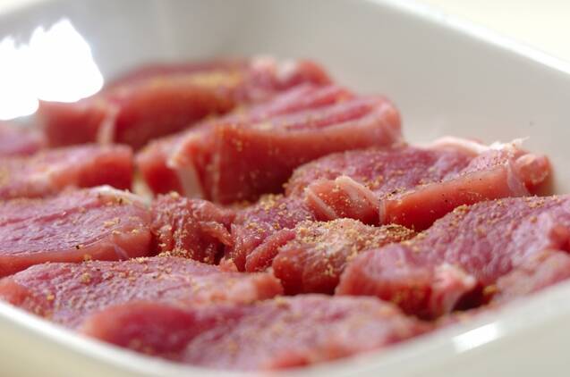 トマトソースがけヒレカツの作り方の手順1