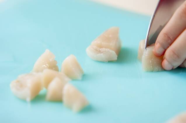 白ワインに合うホタテとルッコラのパスタの作り方の手順2