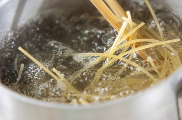 白ワインに合うホタテとルッコラのパスタの作り方の手順4