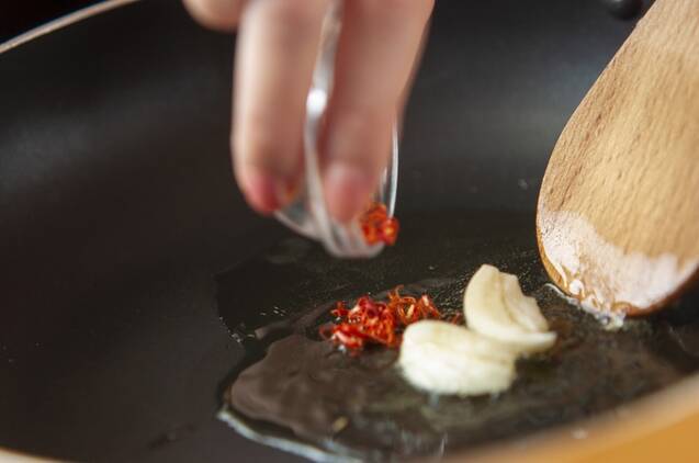 白ワインに合うホタテとルッコラのパスタの作り方の手順5