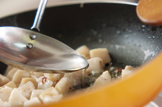 白ワインに合うホタテとルッコラのパスタの作り方の手順7