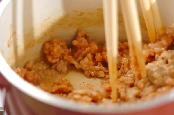 みんな大好き！鶏そぼろ丼 彩り鮮やかの作り方1