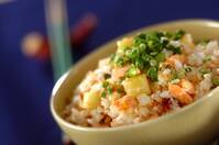 鮭とサツマイモの炊き込みご飯