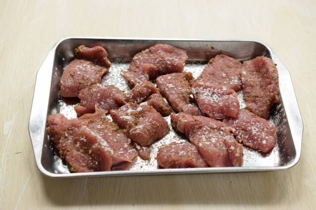 豚ヒレのオレガノ風味ソテーの作り方の手順5