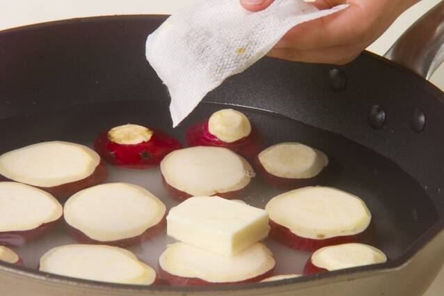 サツマイモのバター煮の作り方の手順2