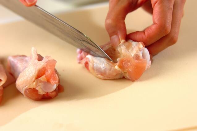 手羽元の黒酢煮の作り方の手順1