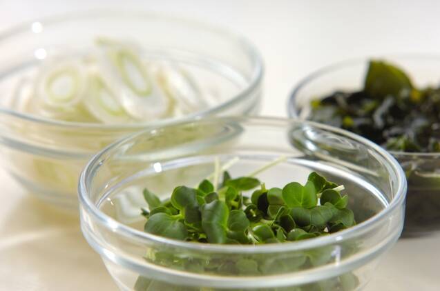 貝われ菜のスープの作り方の手順1