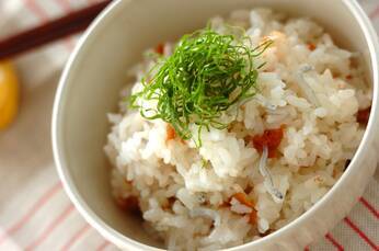梅とシラスの混ぜご飯