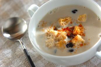 黒豆入りスープ