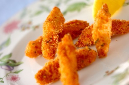 鶏ささ身の小魚風フライ