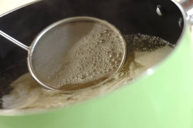 小松菜と大根のみそ汁の作り方の手順2