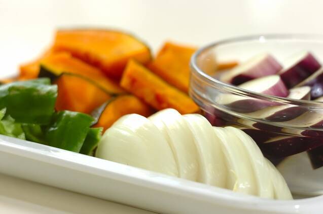 メカジキと夏野菜のカレーの作り方の手順2