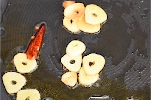 砂肝とシイタケの塩麹炒めの作り方の手順3