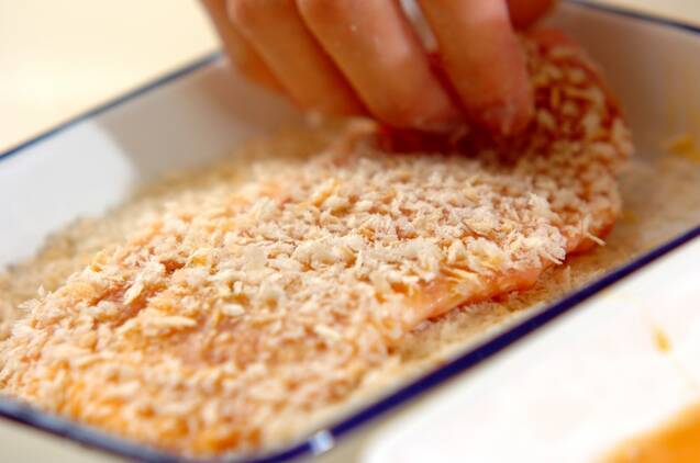 衣サクサク肉汁ジューシー！基本のトンカツ by 杉本 亜希子さんの作り方の手順6