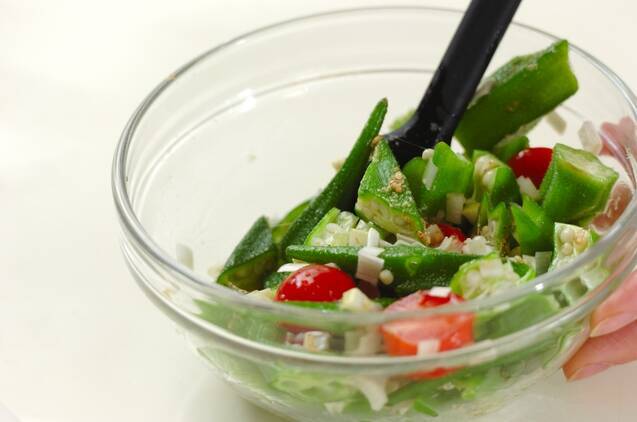 オクラとプチトマトのナムルの作り方の手順3