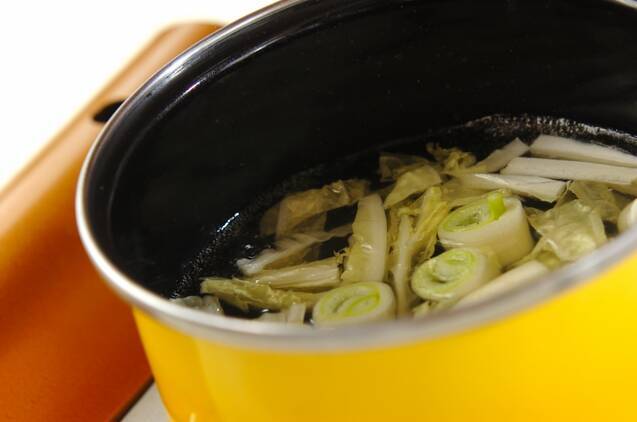 豆腐と白菜のみそ汁の作り方の手順4