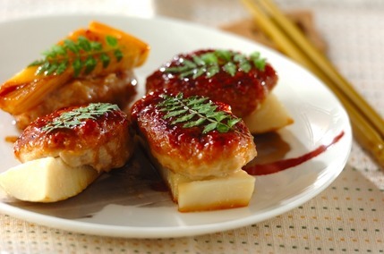 タケノコのせ鶏つくね