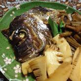 鯛のアラ炊きゴボウ添え