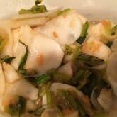 カブと大葉の梅肉和え