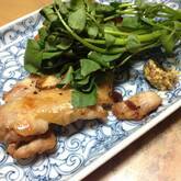 皮パリパリ！ニンニク香る基本のチキンソテー