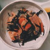 レンコン入りヒジキの煮物