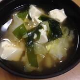 ザク切りキャベツのみそ汁