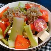 豆腐のサラダ
