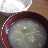オクラ入りみそ汁