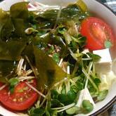 豆腐とワカメのサラダ