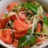 ゴマ油香る！トマトとキュウリの夏サラダ