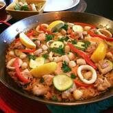 お家で簡単！フライパンで作るシーフードパエリア