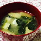 ホウレン草のゴマみそ汁