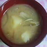 ジャガイモのみそ汁