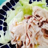 塩麹豚しゃぶのオニオンサラダ