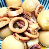 イカ缶と冷凍里芋の煮物