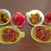 トマトソースパスタ